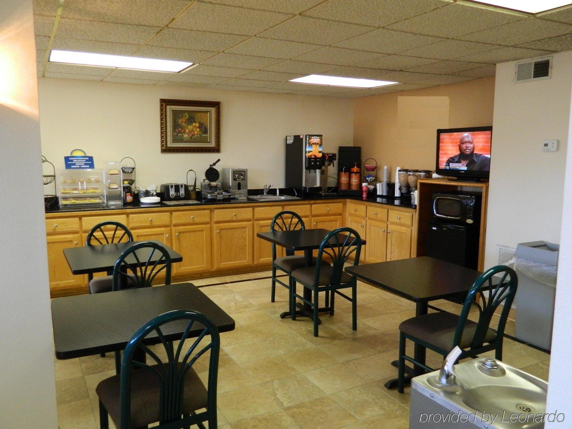 Deluxe Inn And Suites York Extérieur photo